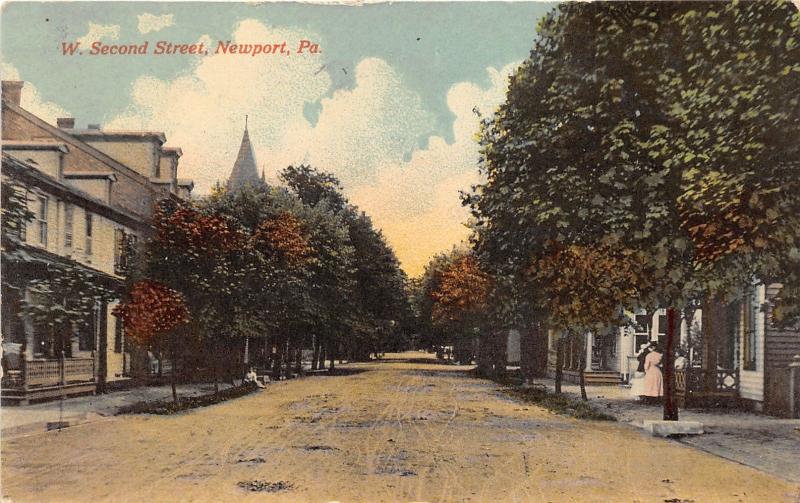 Newport Pennsylvania~West 2nd Street~Ladies @ Front of House~1917 Pc