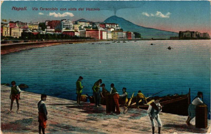 CPA NAPOLI Via Caracciolo con vista del Vesuvio. ITALY (525845)