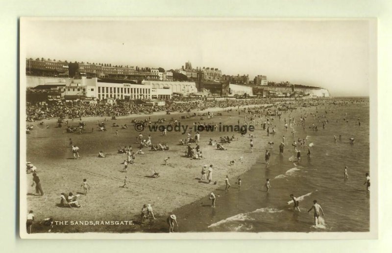 tp4310 - Kent - Ramsgate - The Seaside Promanade and Sands  - Postcard 