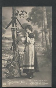 Religion Postcard - Verlassen Bin I - Lady Praying To The Cross   - T301