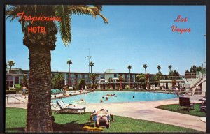31820) Nevada LAS VEGAS Tropicana Hotel Poolside at this showplace - Chrome