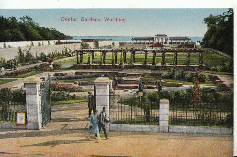 Sussex Postcard - Denton Gardens - Worthing - Ref TZ4532