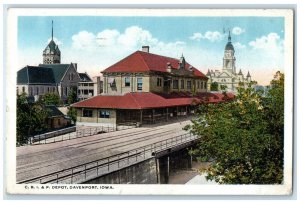 1930 C R I & P Depot Station Davenport Iowa IA Unposted Vintage Postcard