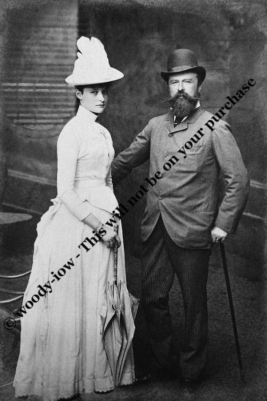 mm776 - Alix of Hesse (later last Czarina) & her father- Royalty photo