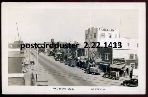 h2813 - VAL D'OR Quebec 1940s Street View Stores Old Cars. Real Photo Po...