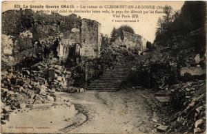 CPA MILITAIRE Les ruines de Clermont en Argonne (316223)