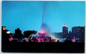 Postcard - Buckingham Fountain at Night, Chicago, Illinois, USA