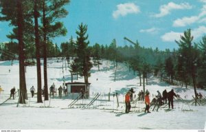 IRON MOUNTAIN , Michigan , 1950-60s ; Ski School