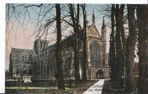 Hampshire Postcard - Winchester Cathedral and Avenue     ZZ3331