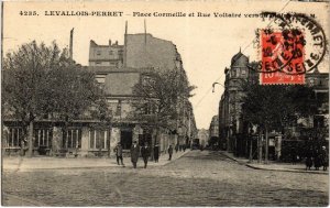 CPA Levallois Perret Place Cormeille et Rue Voltaire (1311085)