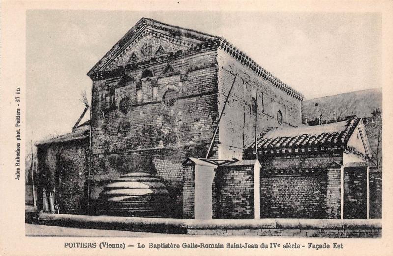 BF16040 la baptistiere gallo romain saint jean poitiers france