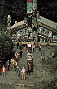 Totem Bight Community House Ketchikan, Alaska Native Americana Vintage Postcard