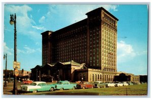 Detroit Michigan MI Postcard The Michigan Central Station Exterior Roadside 1957