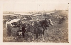 J81/ Interesting RPPC Postcard c1910 Farm Scene Plow Horses Farmer 357