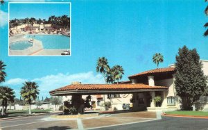 SCOTTSDALE, Arizona AZ   CAMELBACK RESROT & SPA  Pool  ROADSIDE  1991 Postcard