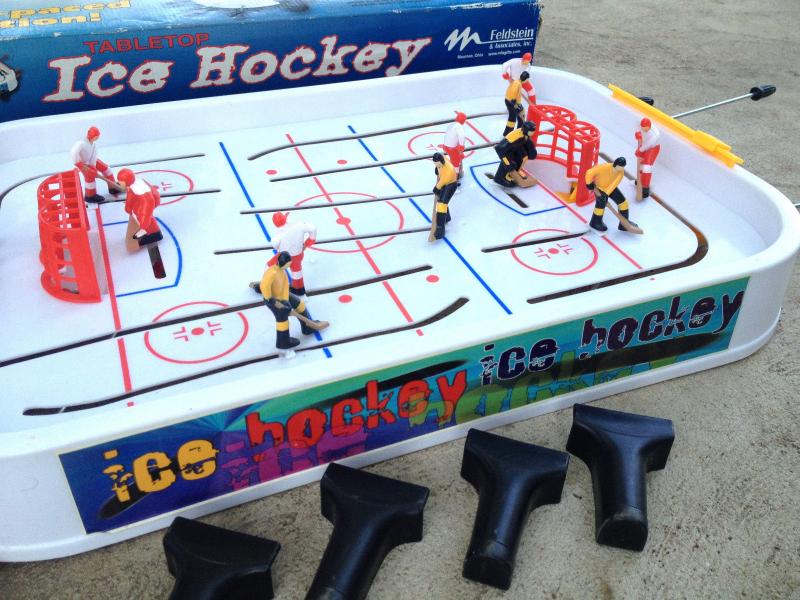 Vintage Table Top Ice Hockey Plastic/Metal Game # IH665 MADE USA Toy Feldstein 