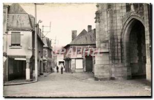 Modern Postcard La Guerche de Bretagne Cheval Blanc Old Street Porches