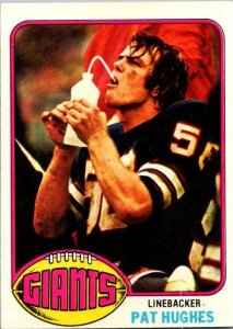 1976 Topps Football Card Pat Hughes New York Giants sk4380