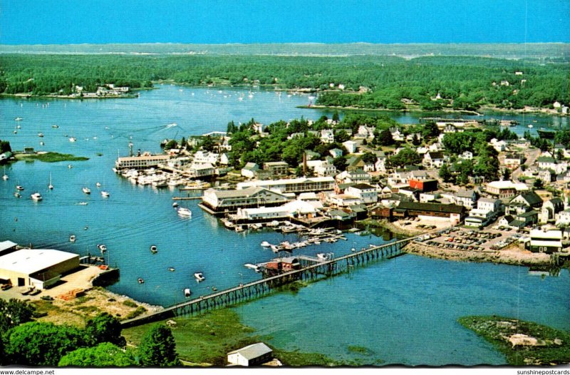 Footbridge in Boothbay Harbor, Maine