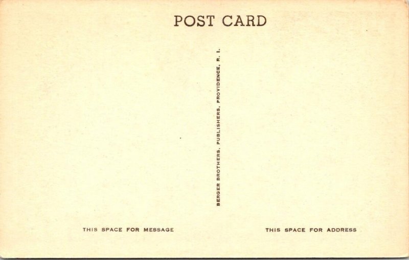 Wakefield RI Rhode Island MAIN STREET SCENE 1st National Stores ca1940s Postcard