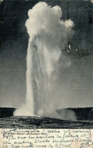 USA Old Faithful Geyser Yellowstone National Park  07.04