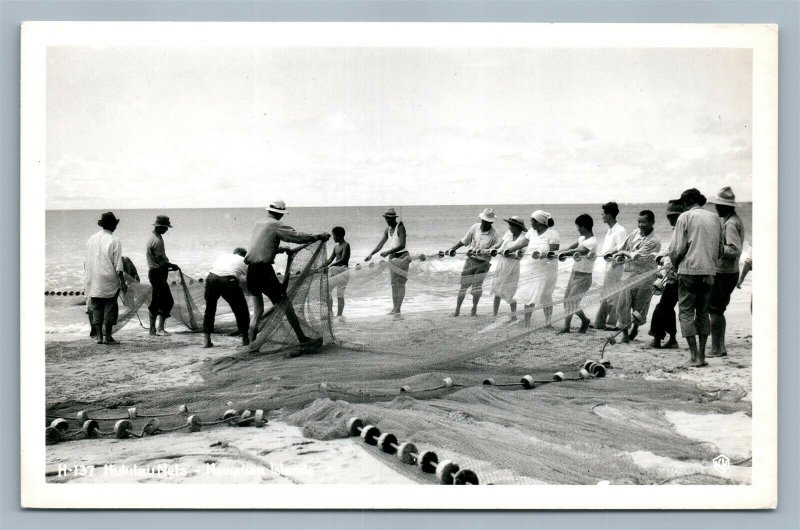 HAWAII HUKILAU NETS FISHERMEN VINTAGE REAL PHOTO POSTCARD RPPC