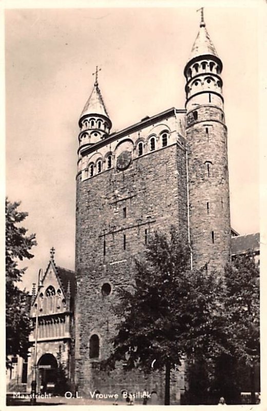 OL Vrouwe Basiliek Maastricht Holland 1953 