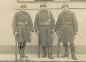 Military Belgian Army Three Soldiers With Their Gun WW1 Vintage RPPC 07.69