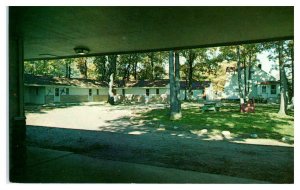 MUSKEGON, Michigan MI ~ Roadside SHADY MOTEL at Mona Lake c1950s-60s Postcard