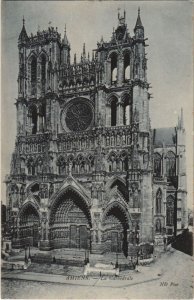 CPA AMIENS Cathedrale (117297)