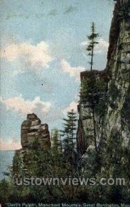 Devils Pulpit, Monument Mountain - Great Barrington, Massachusetts MA