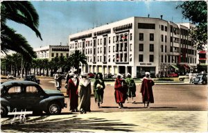 CPA AK MAROC RABAT - Place de la Gare et Avenue Mohamed-V. (92869)