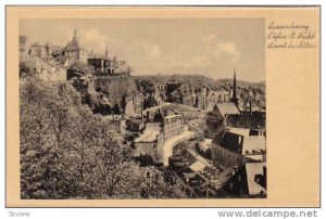 Bird´s Eye View, L'eglise St. Michel et nont du chateau, Luxembourg, 10-20s