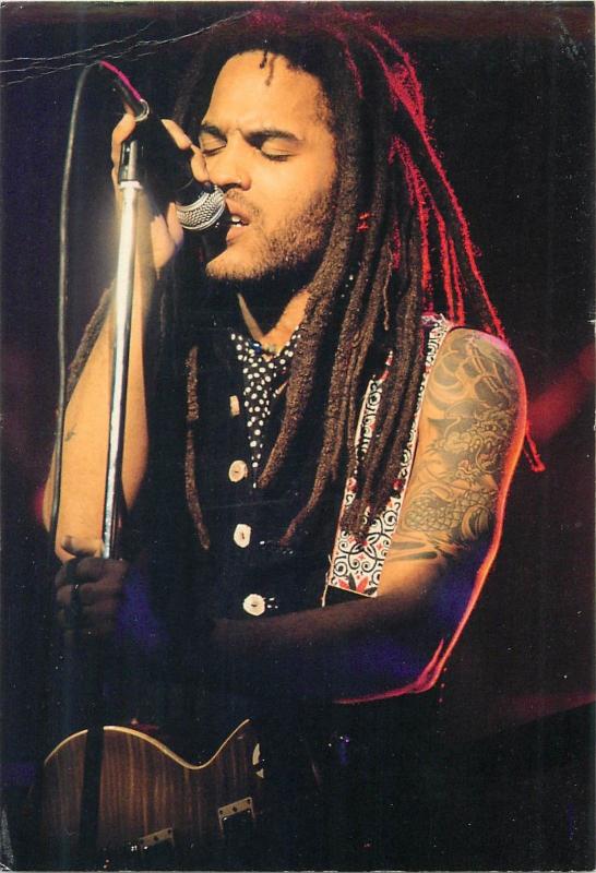 Singer LENNY KRAVITZ