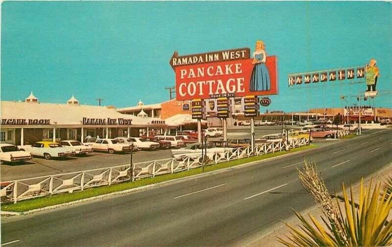 Autos El Paso Texas Pancake Cottage Ramada Inn 1960s Postcard Teich 8700