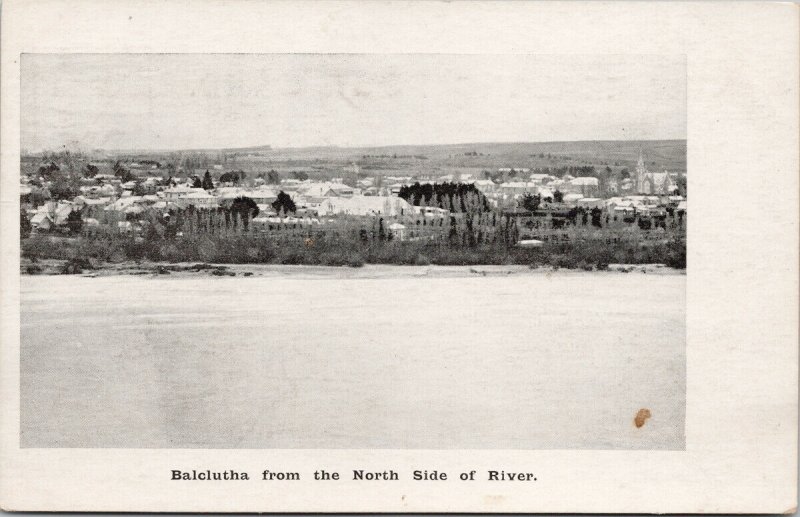 Balclutha New Zealand NZ From North Side of River Unused Postcard E71