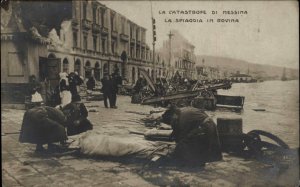 Messina Italy Earthquake Disaster Victims La Spiaggia in Rovina c1910 RPPC PC