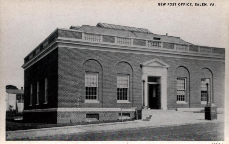 New Post Office  Salem  Virginia Postcard