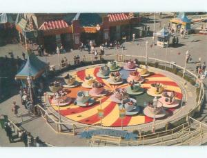 Pre-1980 MAD HATTER TEA PARTY RIDE AT DISNEYLAND Anaheim - Los Angeles CA E4017