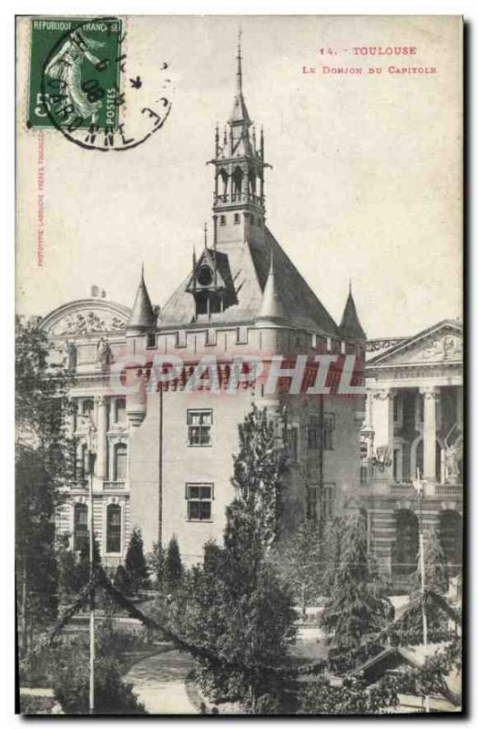 Postcard Old Toulouse Le Donjon du Capitole