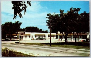 Vtg Lexington Nebraska NE Hollingsworth Motel 1950s View Postcard