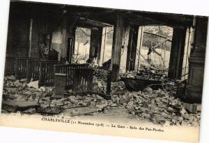 CPA CHARLEVILLE (11 Novembre 1918) - La Gare - Salle des Pas-Perdus (224311)