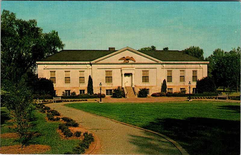 Postcard MUSEUM SCENE Charlotte North Carolina NC AO3891