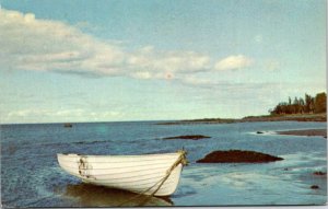 VINTAGE POSTCARD A MOST PEACEFUL CANADIAN SCENERY MAILED 1970