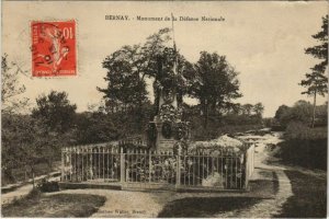 CPA BERNAY Monument de la Defense Nationale (1148976)