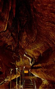 Minnesota Harmony Niagara Cave Avenue Of Stalactites