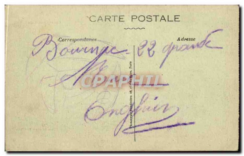 Peronne The vandals carries the statue