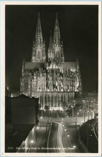 Germany - Koln, Cathedral, Scheinwerferlicht Osten   *RPPC