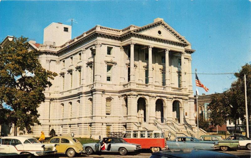 MARION INDIANA GRANT COUNTY COURTHOUSE~ON THE SQUARE DOWNTOWN POSTCARD 1960s