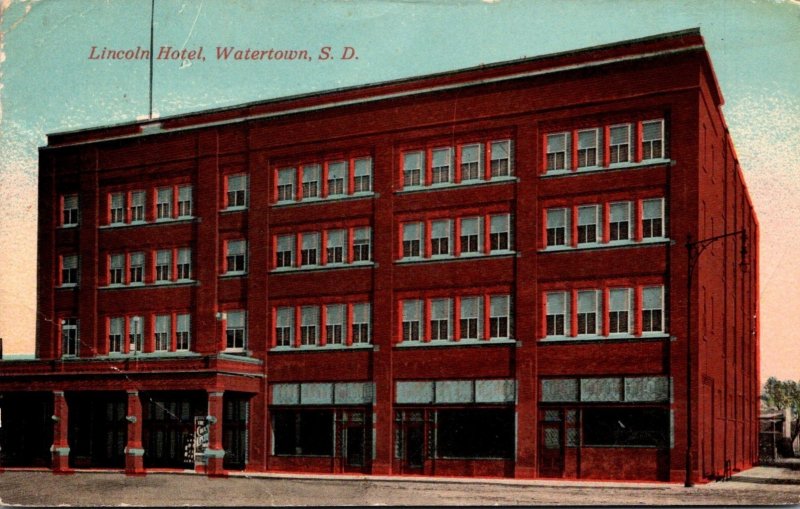 South Dakota Watertown Lincoln Hotel